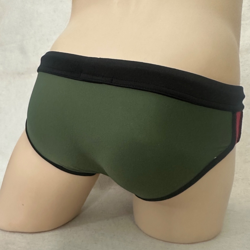 Timoteo Swimsuit Medium RARE sold out style Gently worn 80% nylon / 20% spandex - Picture 3 of 6